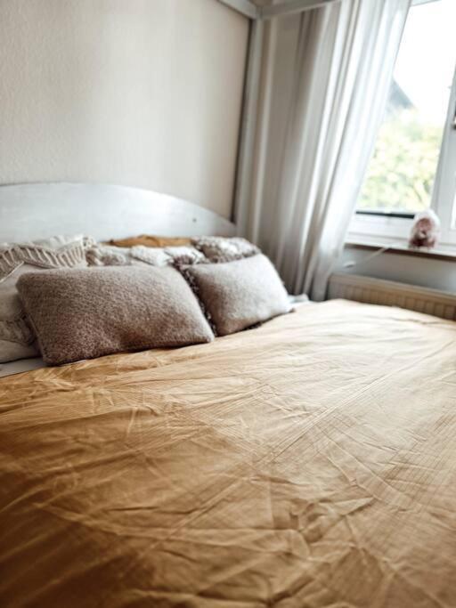 Zentrale Wohnung + Dachterrasse 손토펜 외부 사진